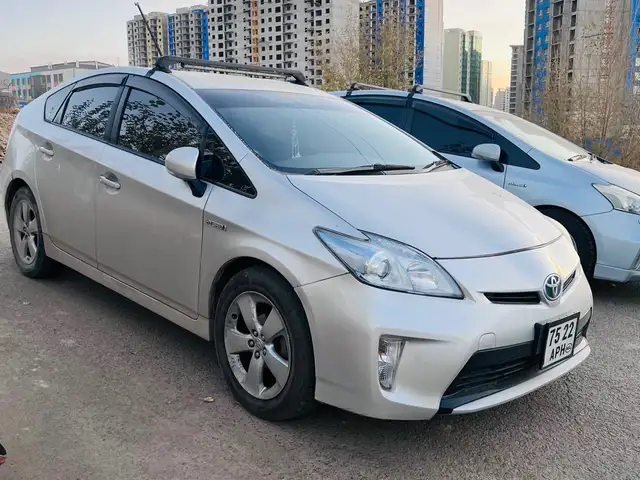 Toyota Prius 30