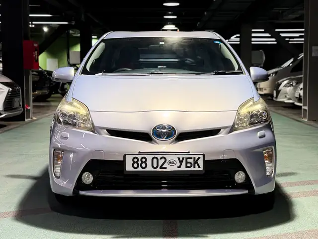 Toyota Prius 30