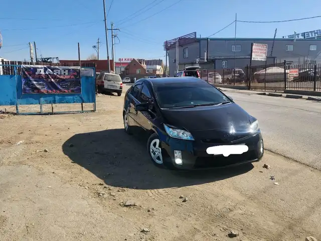 Toyota Prius 30