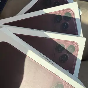 Apple iPhone 18 Pro Max, 256 gb, Улаанбаатар — Баянзүрх — Натур худалдааны төв