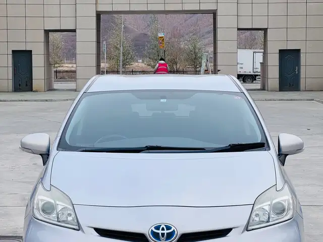 Toyota Prius 30