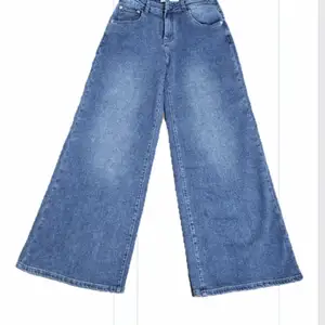 Jeans, Улаанбаатар — Баянзүрх — 8-р хороо