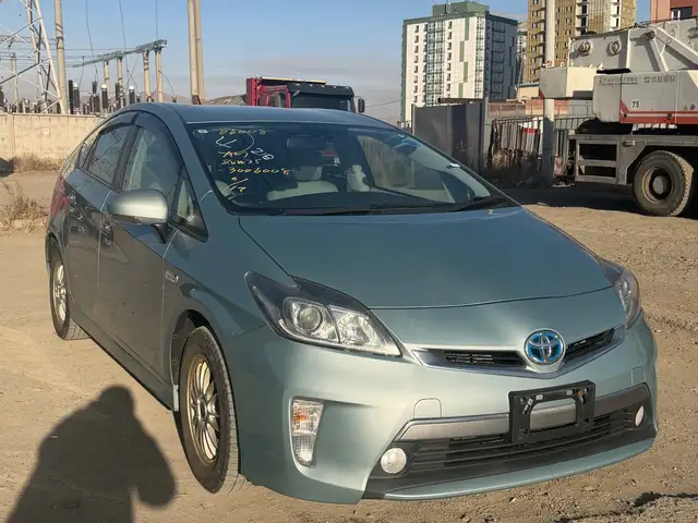 Toyota Prius 35