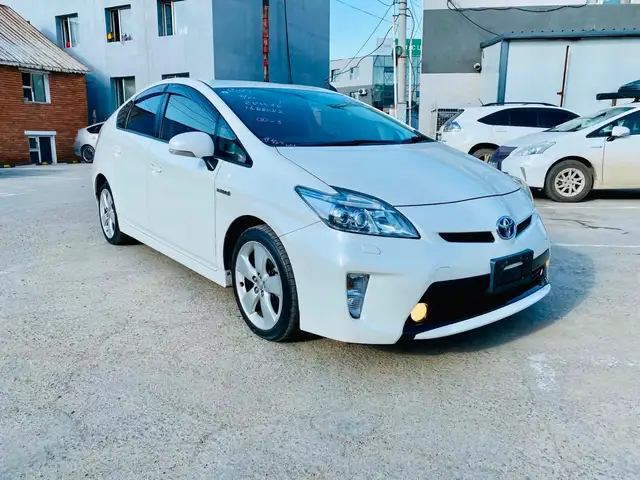 Toyota Prius 30