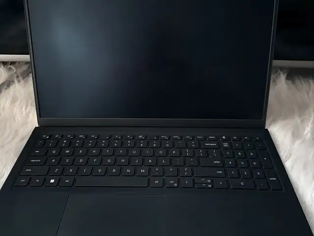 Dell 15.6", Intel Core i7, 16 GB RAM, 512 GB, Улаанбаатар — Баянзүрх — 42-р хороо