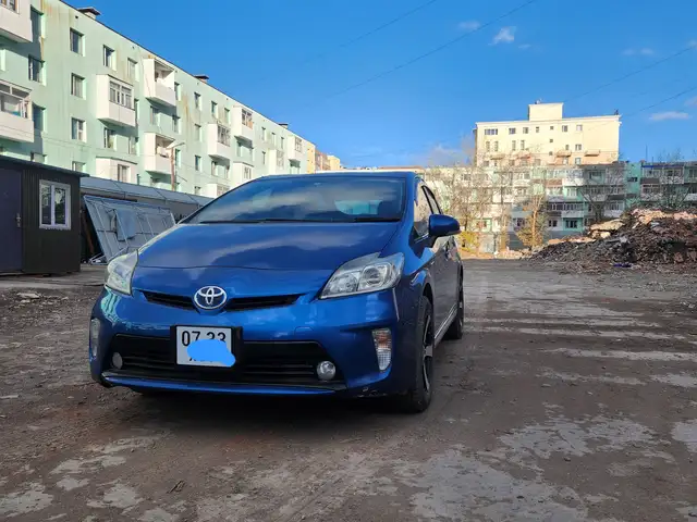 Toyota Prius 30