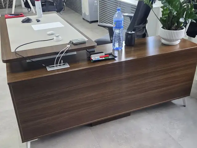Оффис ширээ, Улаанбаатар — Сүхбаатар — 1-р хороо