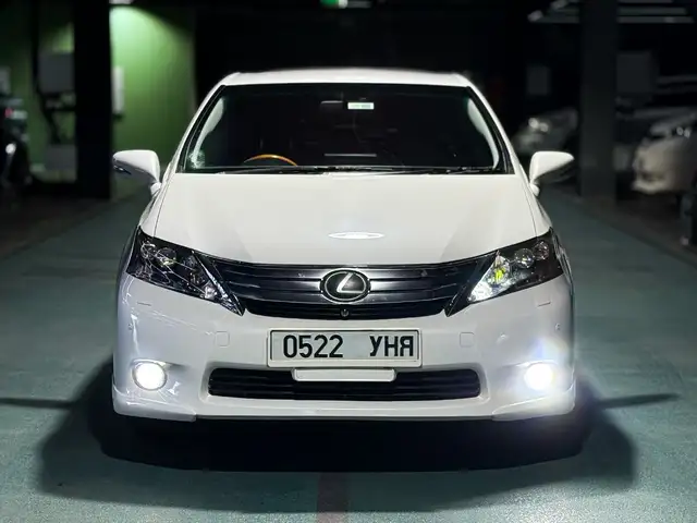 Lexus HS