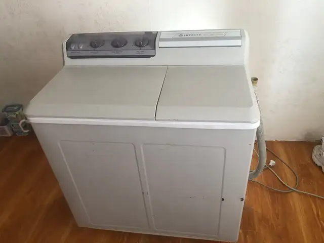 Hitachi, Улаанбаатар — Баянзүрх — Бага дарь-Эх
