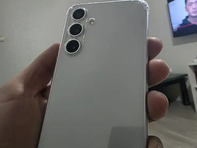 S24FE korea model 1sim esim, Улаанбаатар — Баянзүрх — 10-р хороо