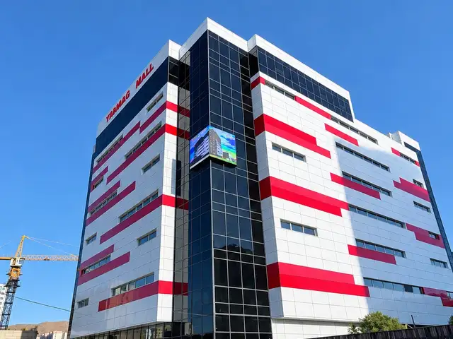 Yarmag mall-д 1 давхарт худалдаа үйлчилгээний талбай 49мкв, Улаанбаатар — Хан-Уул — Нүхтийн ам