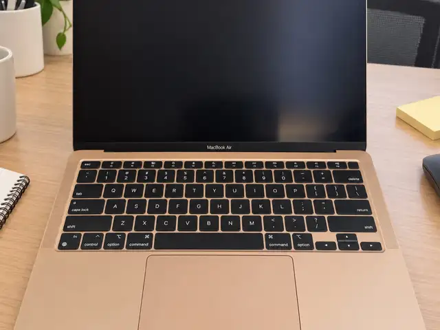 Apple 13.3, Apple M1, 8 GB RAM, 256 GB, Улаанбаатар — Сүхбаатар — Бага тойрог