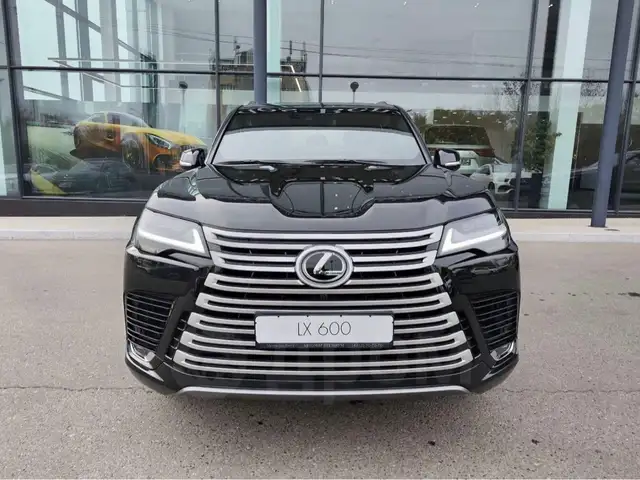 Lexus LX 600