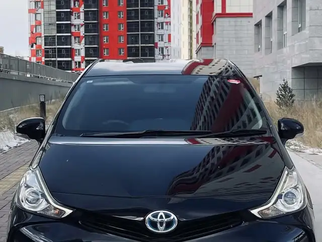 Toyota Prius 40