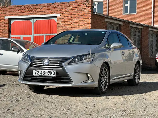 Lexus HS