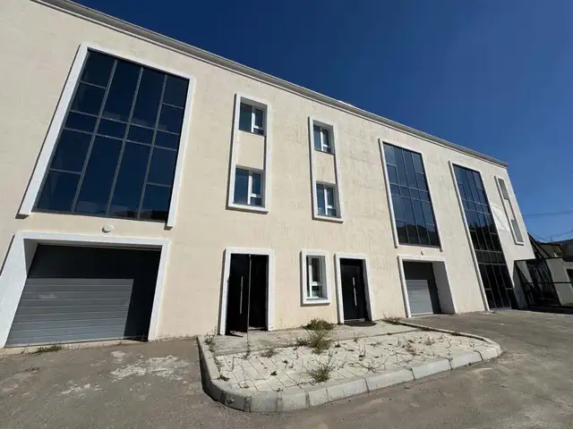Green villa 3 давхар 254мкв таун хаус, Улаанбаатар — Хан-Уул — Нүхтийн ам