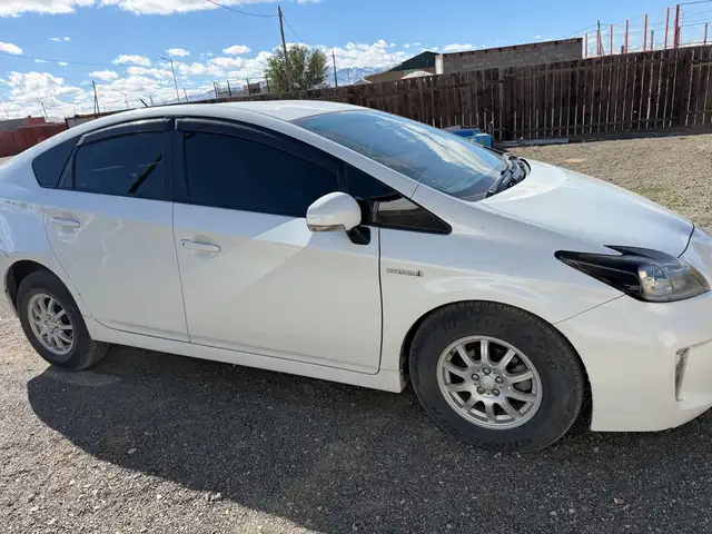 Toyota Prius 30