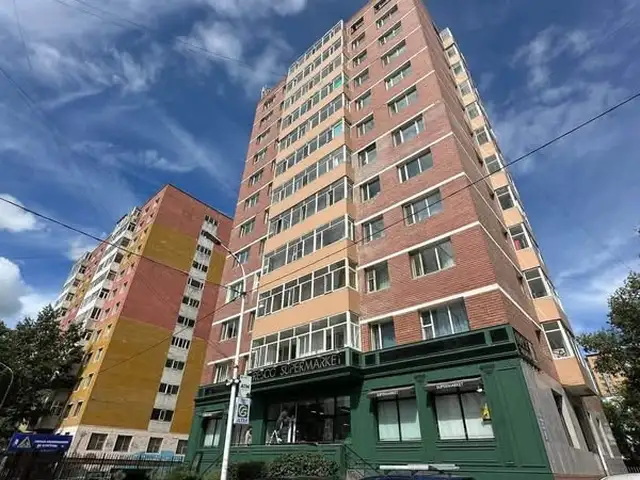 Тэнгис кино театрын хажууд 3 өрөө байр 56мкв, Улаанбаатар — Сүхбаатар — 5-р хороо