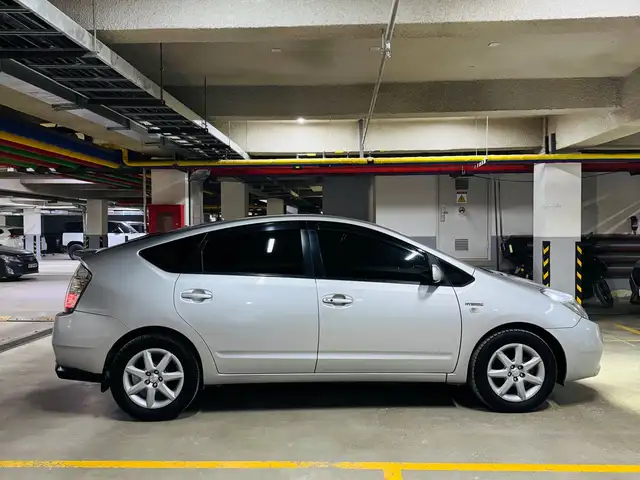 Toyota Prius 20