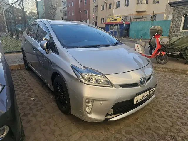 Toyota Prius 30