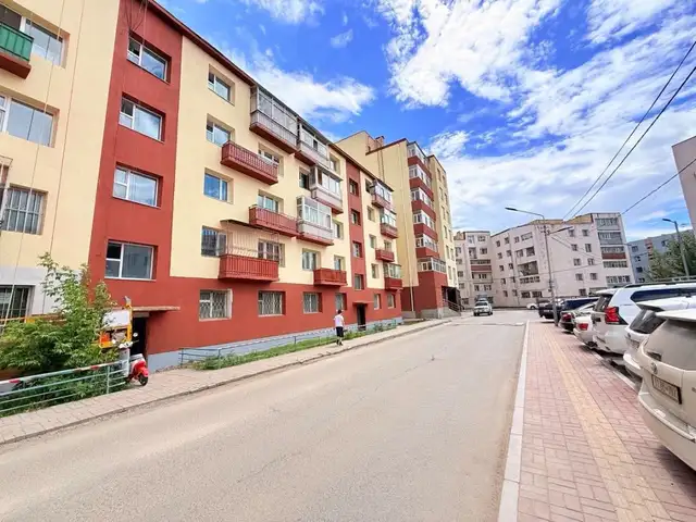 5-р сургуулийн ард байрлалтай гал тогоо тусдаа 1 өрөө орон сууц 36м2, Улаанбаатар — Чингэлтэй — 5-р сургуулийн ойролцоо