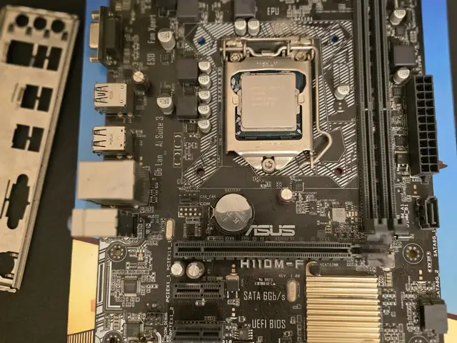 I3 6100 , h110m-f, Улаанбаатар — Баянзүрх — 37-р хороо