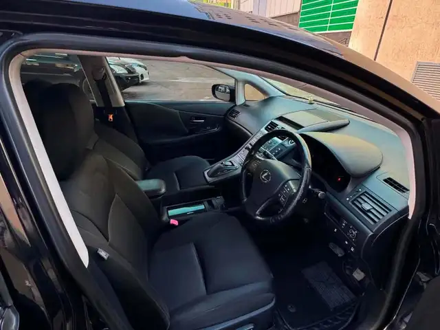 Lexus HS