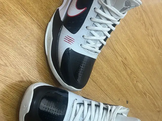 Kobe5 size 40.5 usa, Улаанбаатар — Хан-Уул — Мишээл