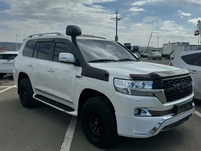 Toyota Land Cruiser 200