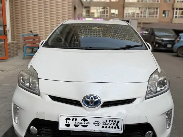Toyota Prius 30