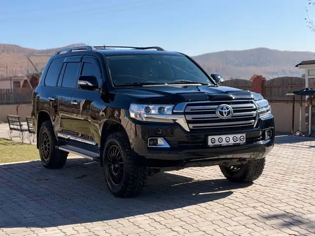 Toyota Land Cruiser 200