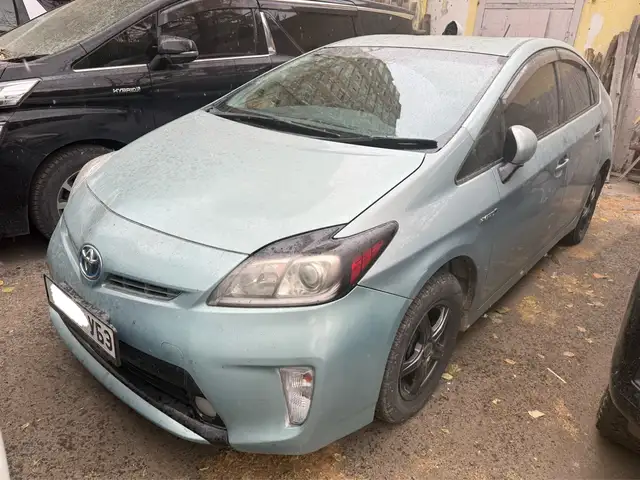 Toyota Prius 30