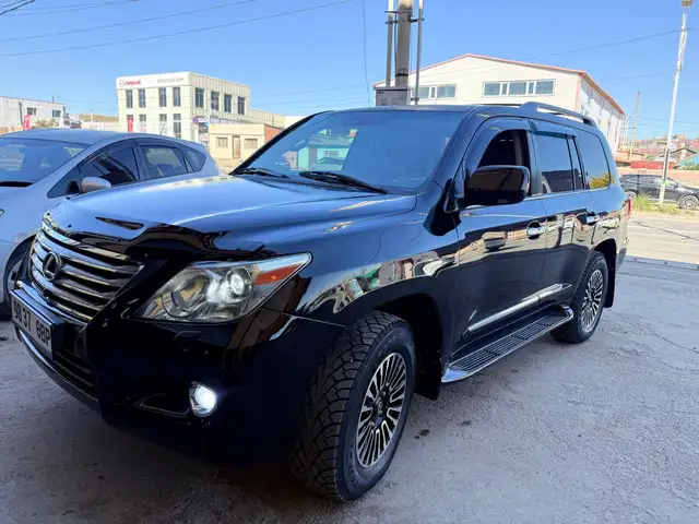 Lexus LX 570