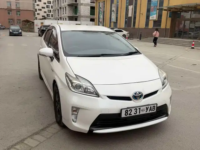Toyota Prius 30