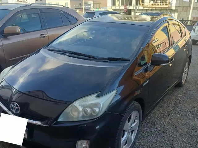 Toyota Prius 30