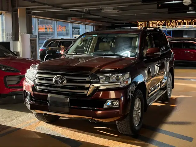 Toyota Land Cruiser 200