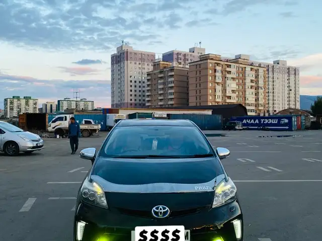 Toyota Prius 30
