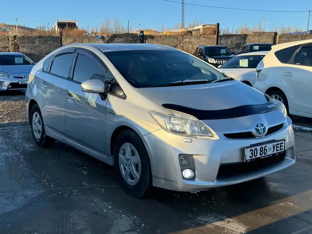 Toyota Prius 30