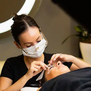Хос сургалт - manicure болон lash artist, Улаанбаатар — Чингэлтэй — 3-р хороо