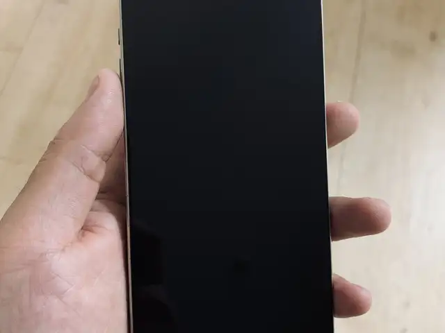 Apple iPhone 15 Pro Max, 256 gb, Natural Titanium, Улаанбаатар — Сүхбаатар — 100 айл