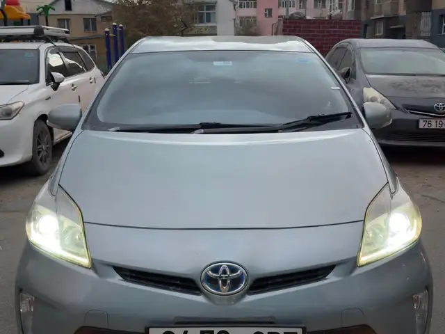 Toyota Prius 30