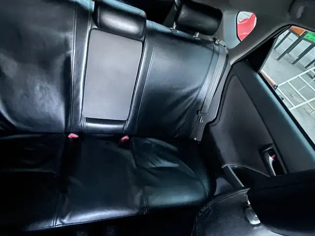 Toyota Prius 30