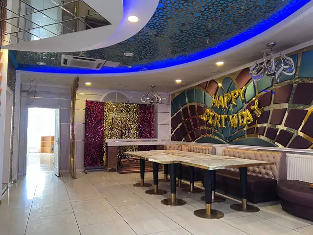 Бзд зүүн 4 замд 274мкв VIP lounge, Улаанбаатар — Баянзүрх — Зүүн 4 зам
