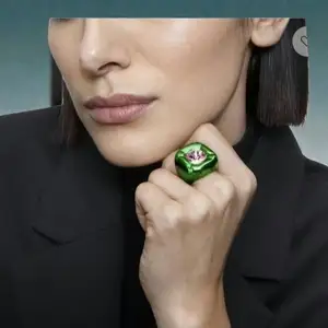Swarovski бөгж, Улаанбаатар — Хан-Уул — Хурд