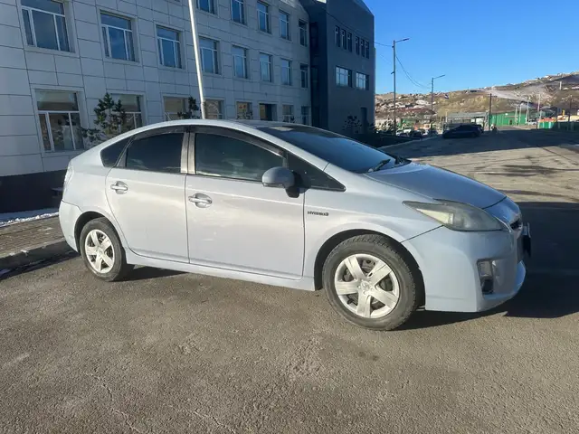 Toyota Prius 30