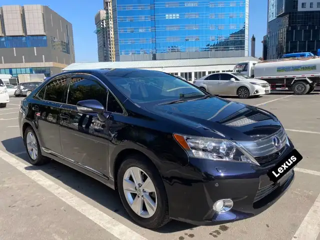 Lexus HS