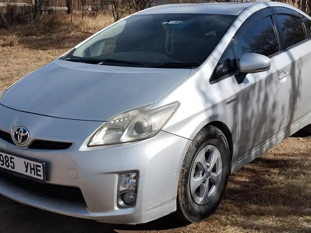 Toyota Prius 30