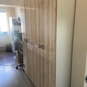 Шкаф болон ширээ, Улаанбаатар — Сүхбаатар — 8-р хороо