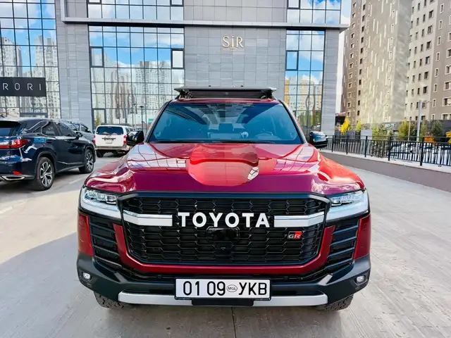 Toyota Land Cruiser 300