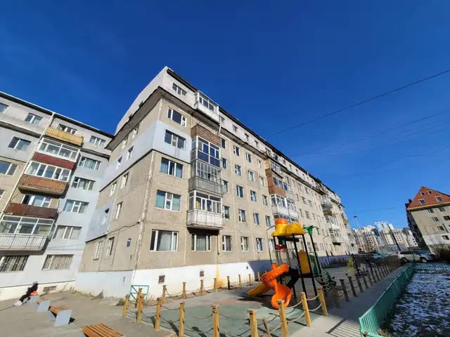 Сансар 97-р сургуулийн дэргэд угсармалын гал тогоо тусдаа 2 өрөө, Улаанбаатар — Баянзүрх — 15-р хороолол
